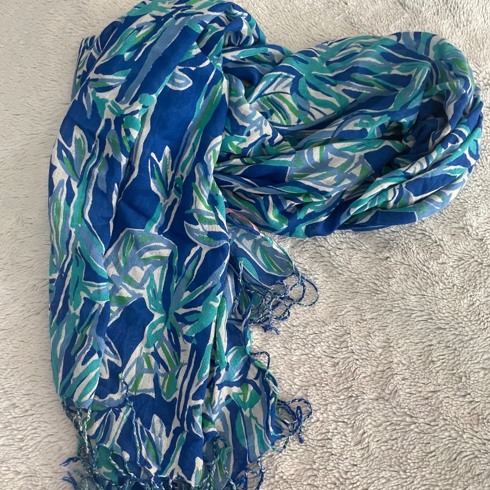 Lilly Pulitzer fringe scarf